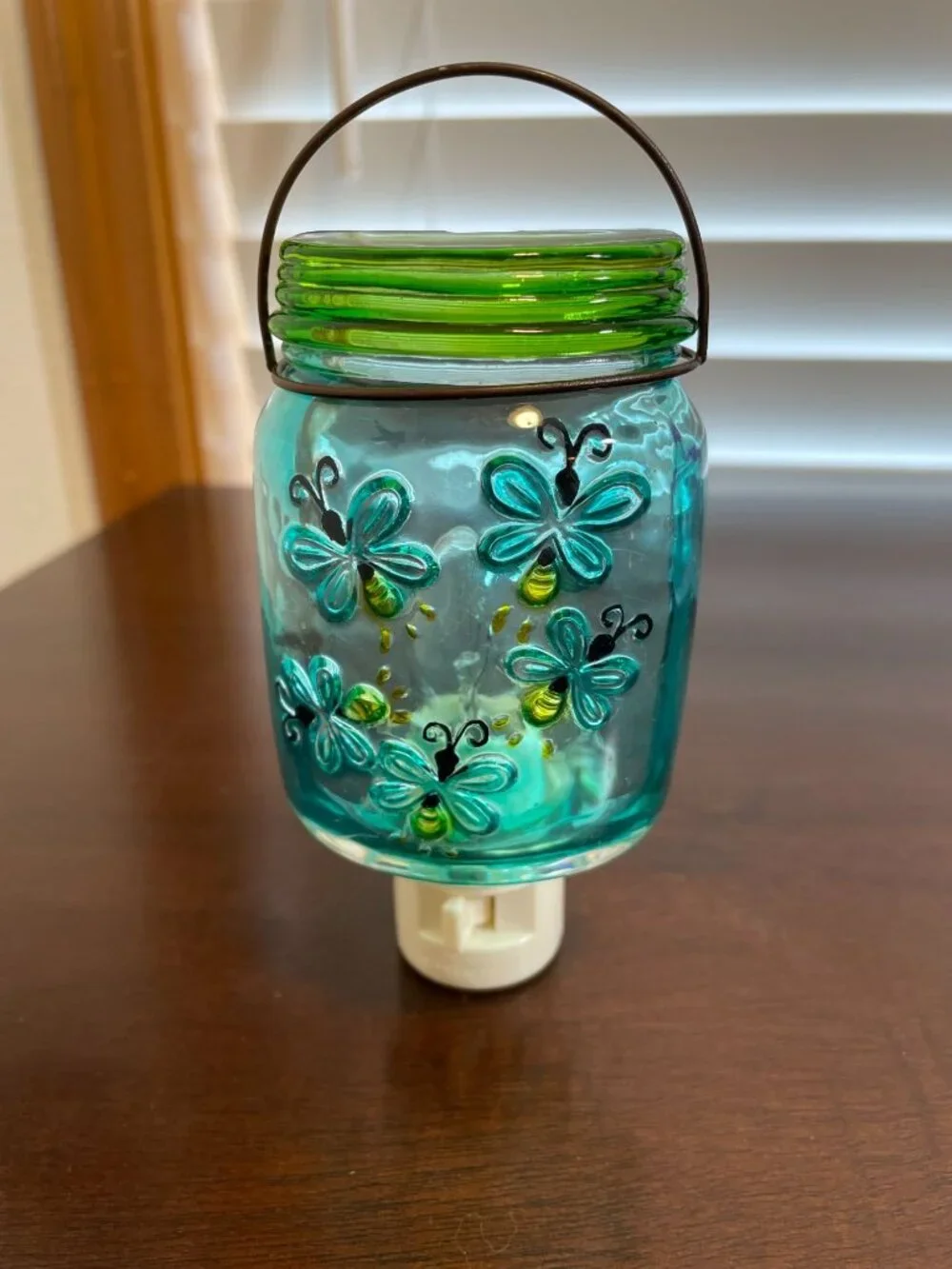 Vintage Roman, Inc. Translucent Firefly Night Light
